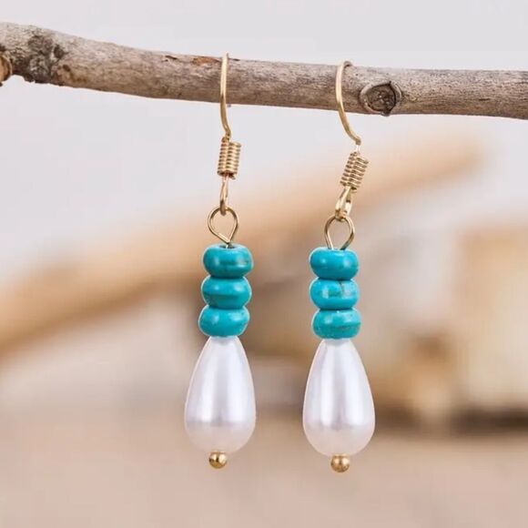 ✨🆕✨ Bohemian Turquoise Pearl Dangle Earrings✨ - Picture 4 of 10